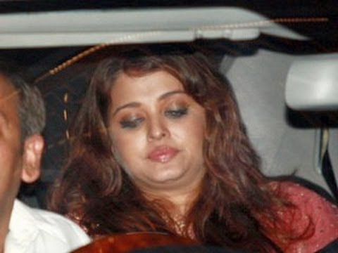 Aishwarya Rai Baby Pictures Leaked