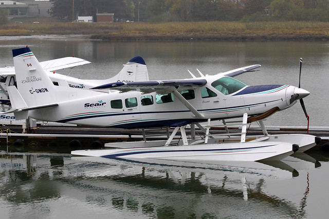 Cessna Caravan Amphibian Landing