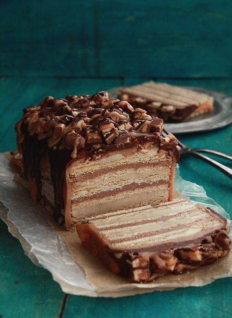 Snickers Candy Bar Cake Recipe