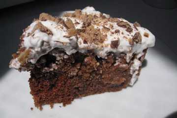 Snickers Candy Bar Cake Recipe